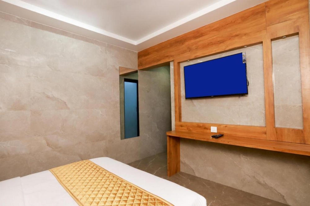 Deluxe Air Conditioning Room